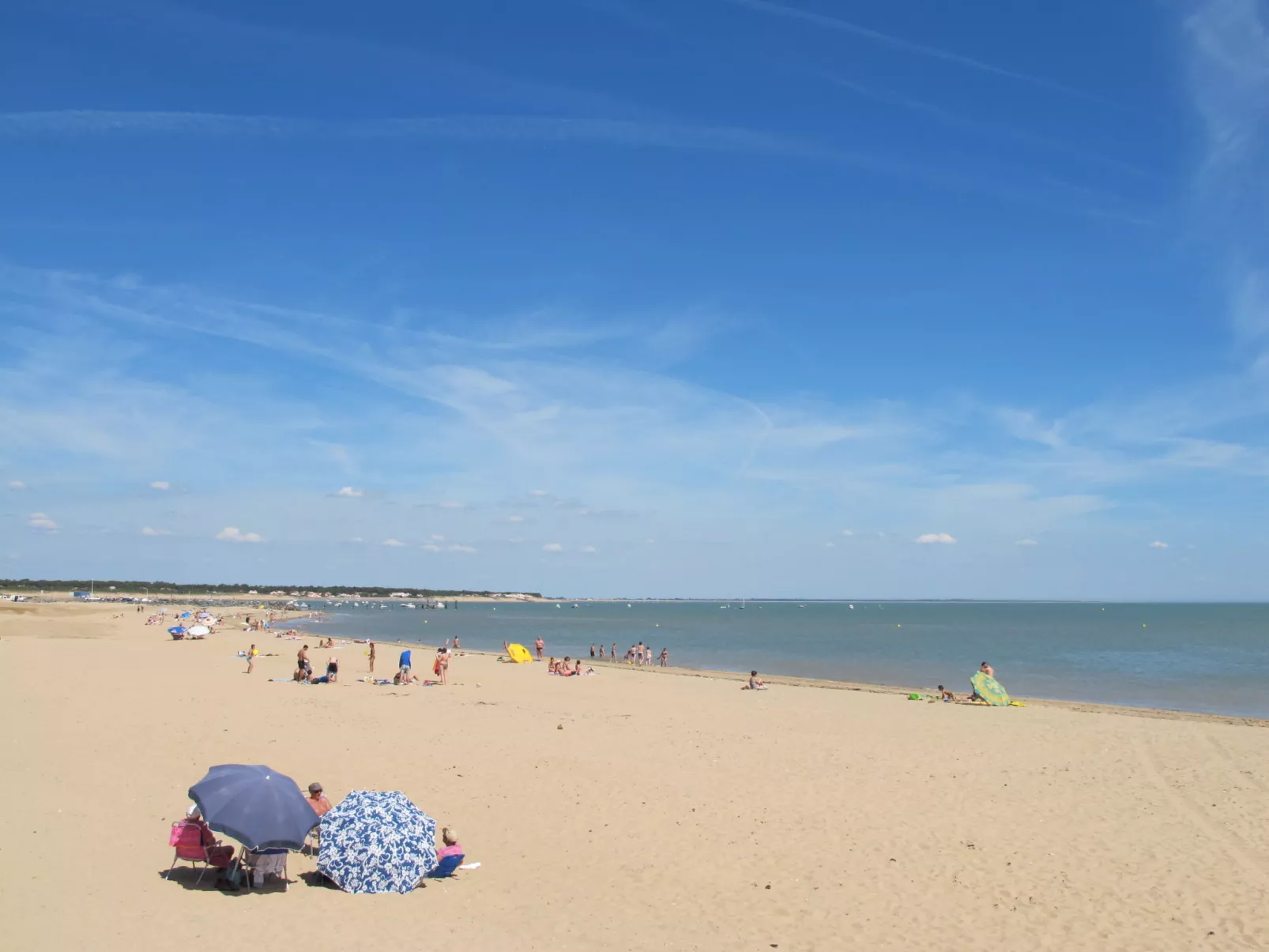 Les Brisans-Area