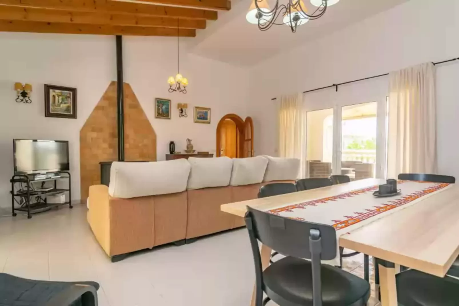 Casa El Cipres-Living room