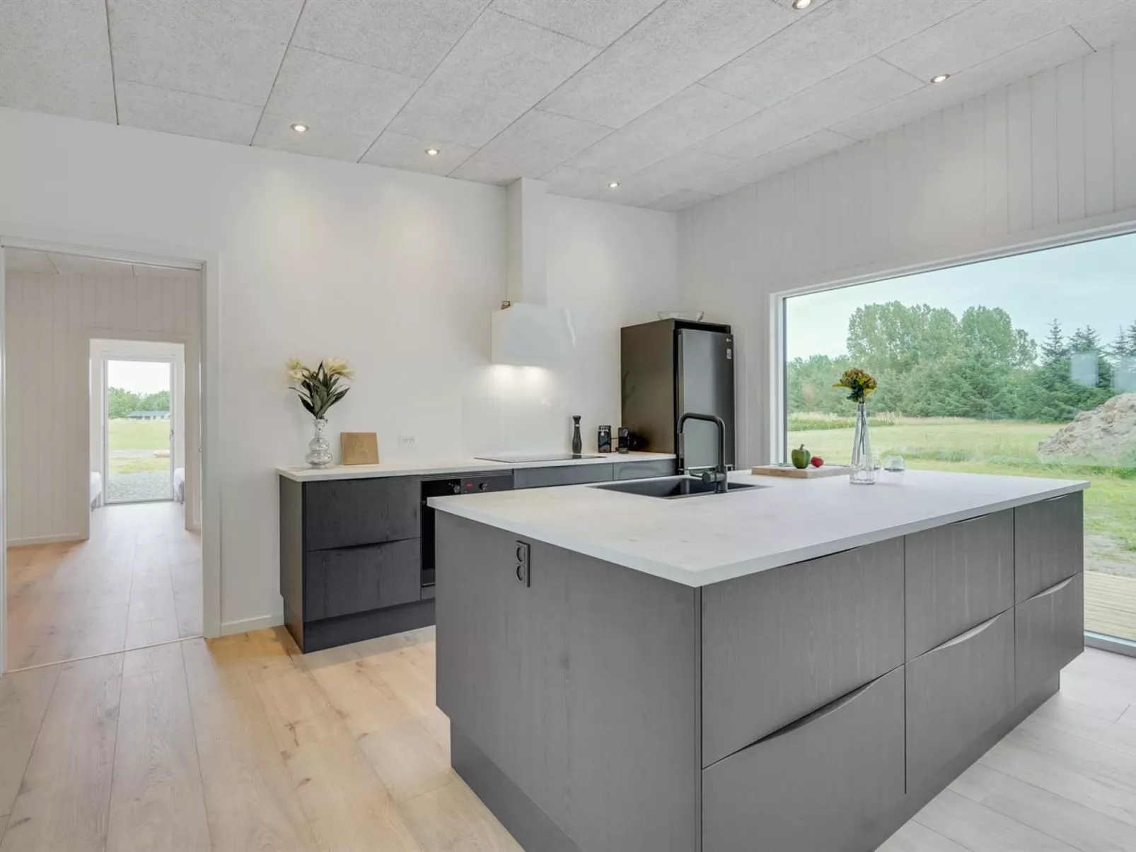 "Vanna" - 1.2km from the sea-Inside