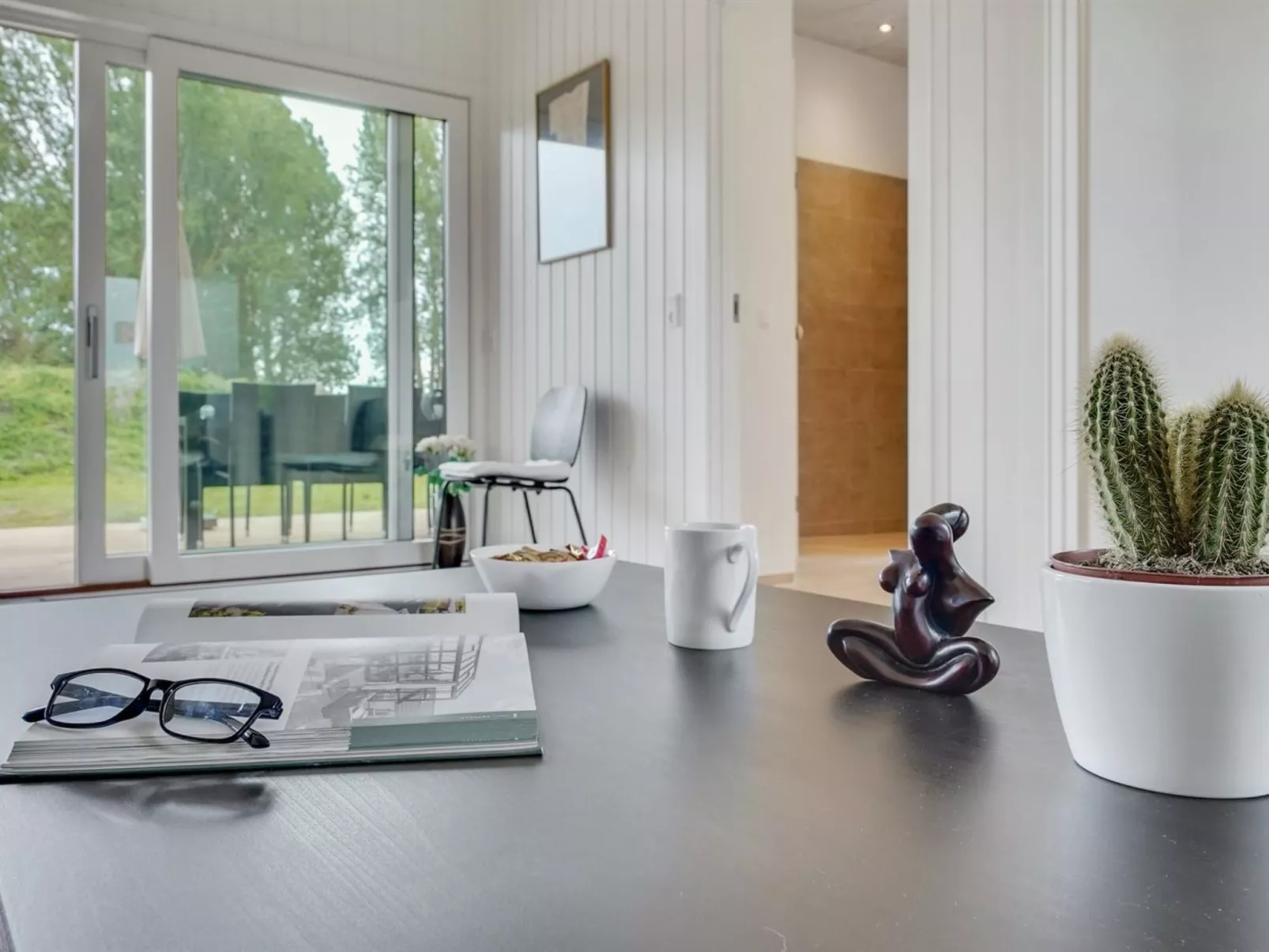 "Vanna" - 1.2km from the sea-Inside