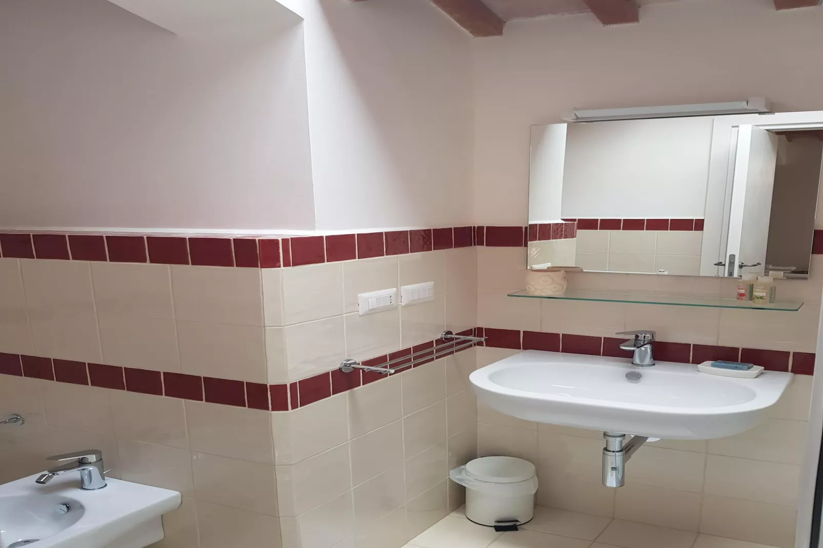 Melograno 4-Bathroom