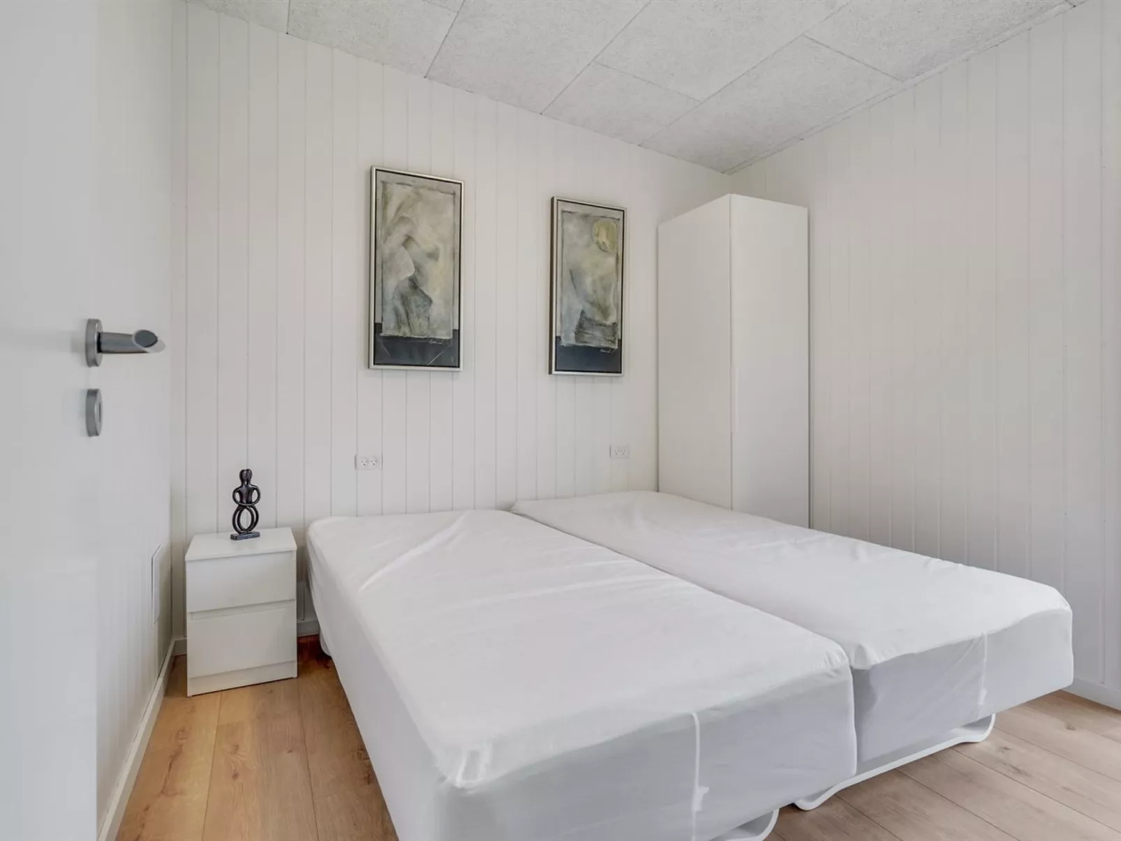 "Vanna" - 1.2km from the sea-Inside
