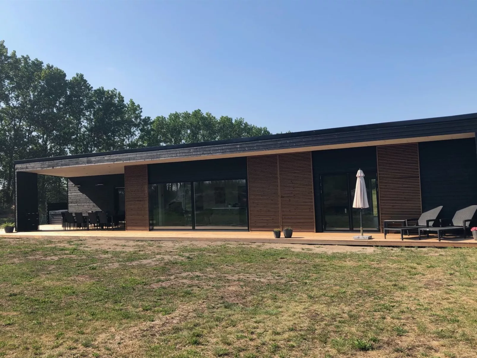 "Vanna" - 1.2km from the sea-Outside