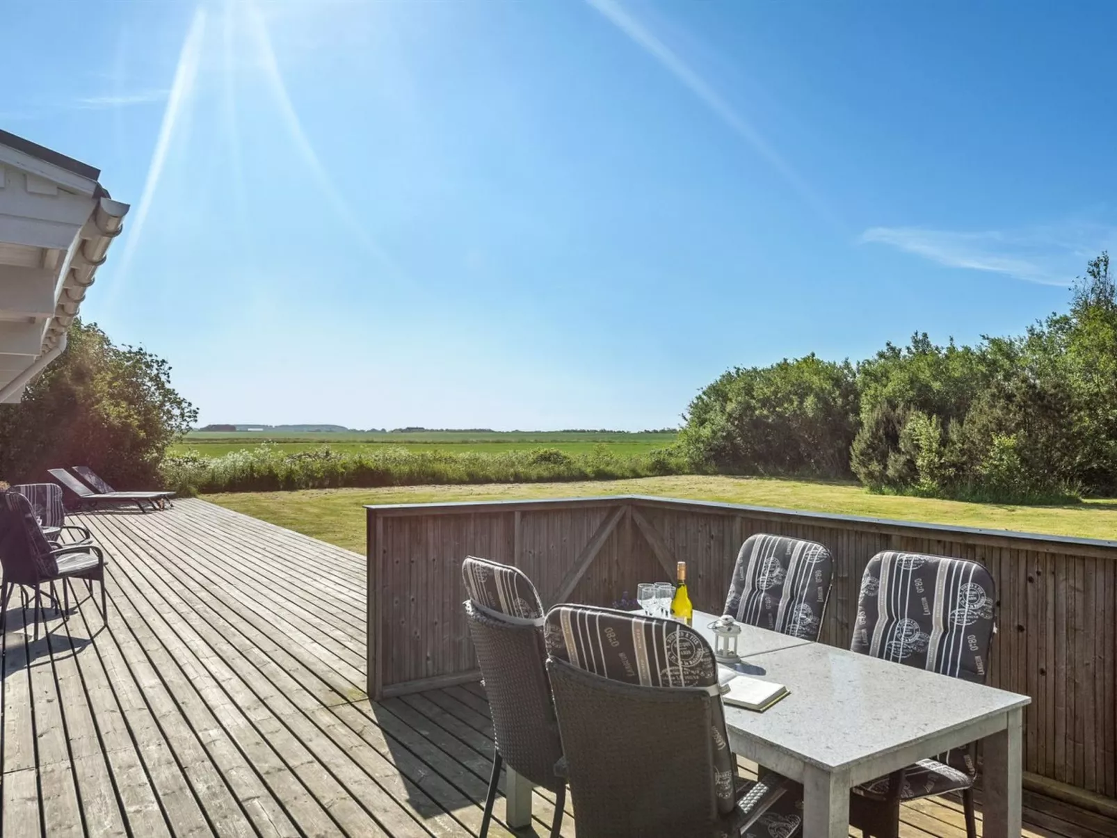 "Anund" - 1.4km from the sea-Outside