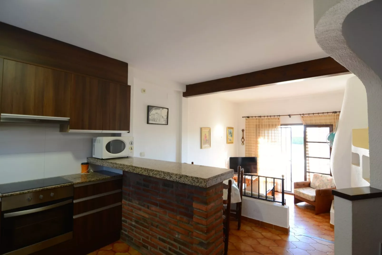 ERMITA 100-Kitchen