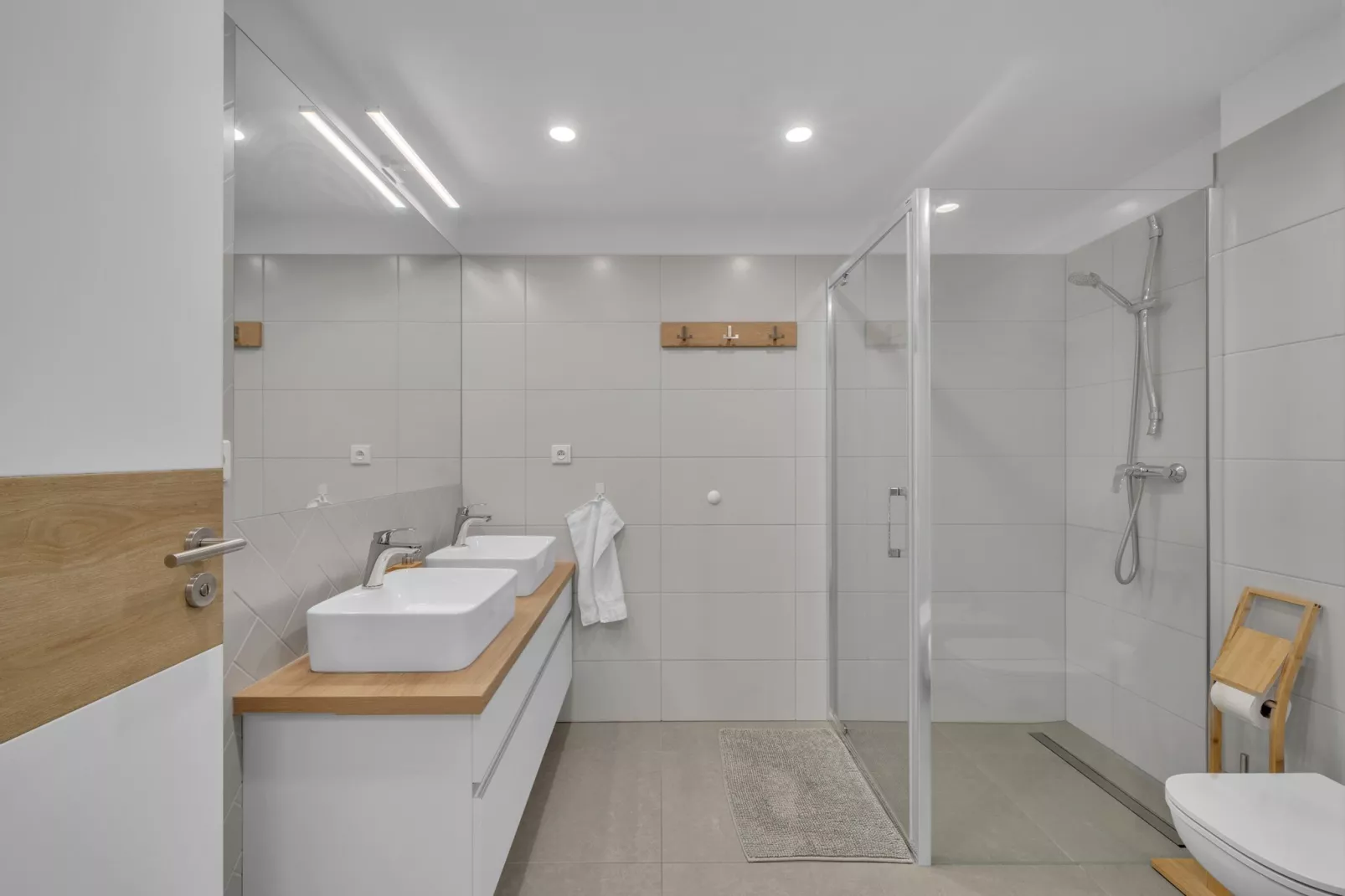 Cerny Dul KCL060-Bathroom