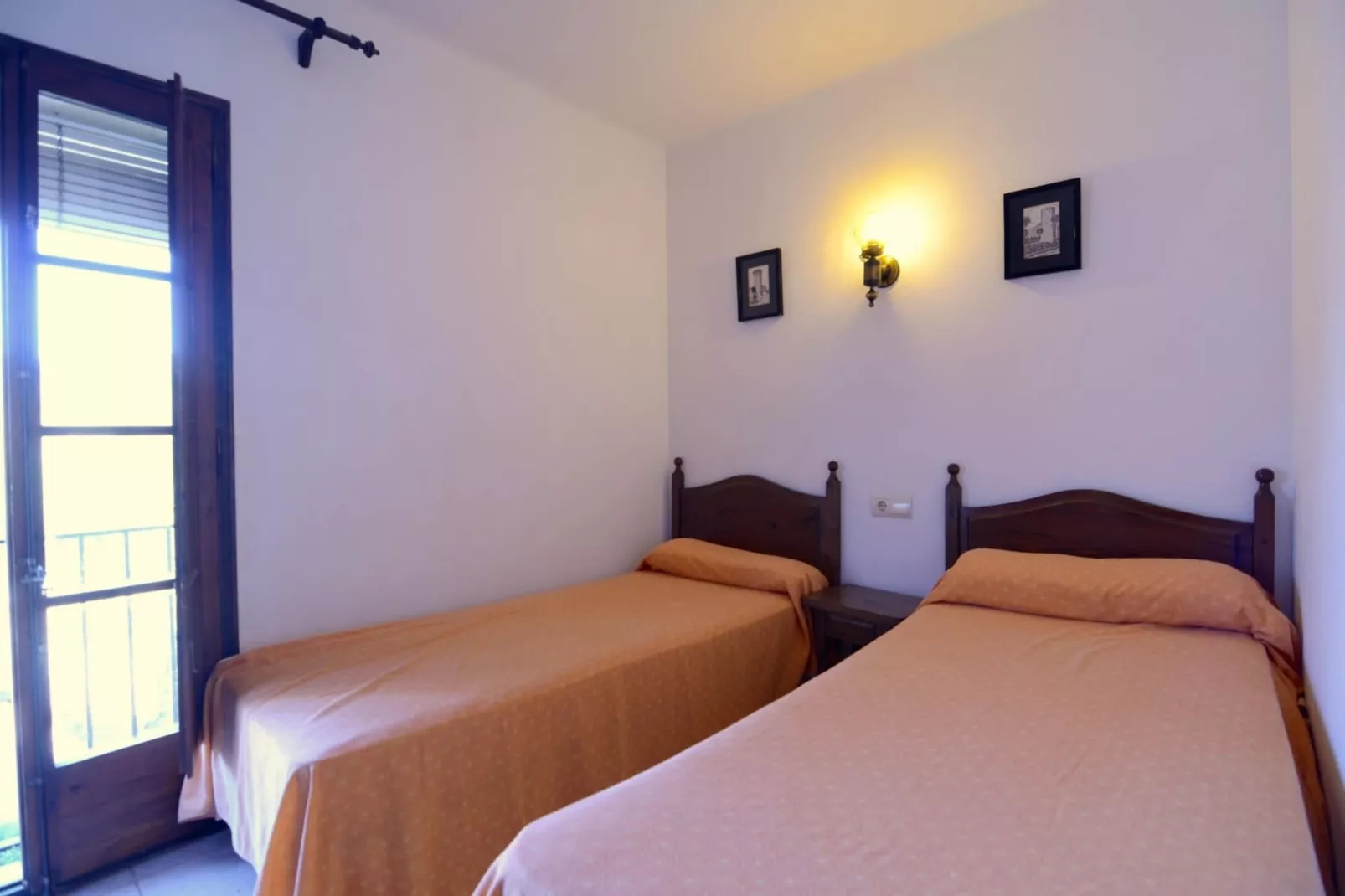 ERMITA 100-Bedroom