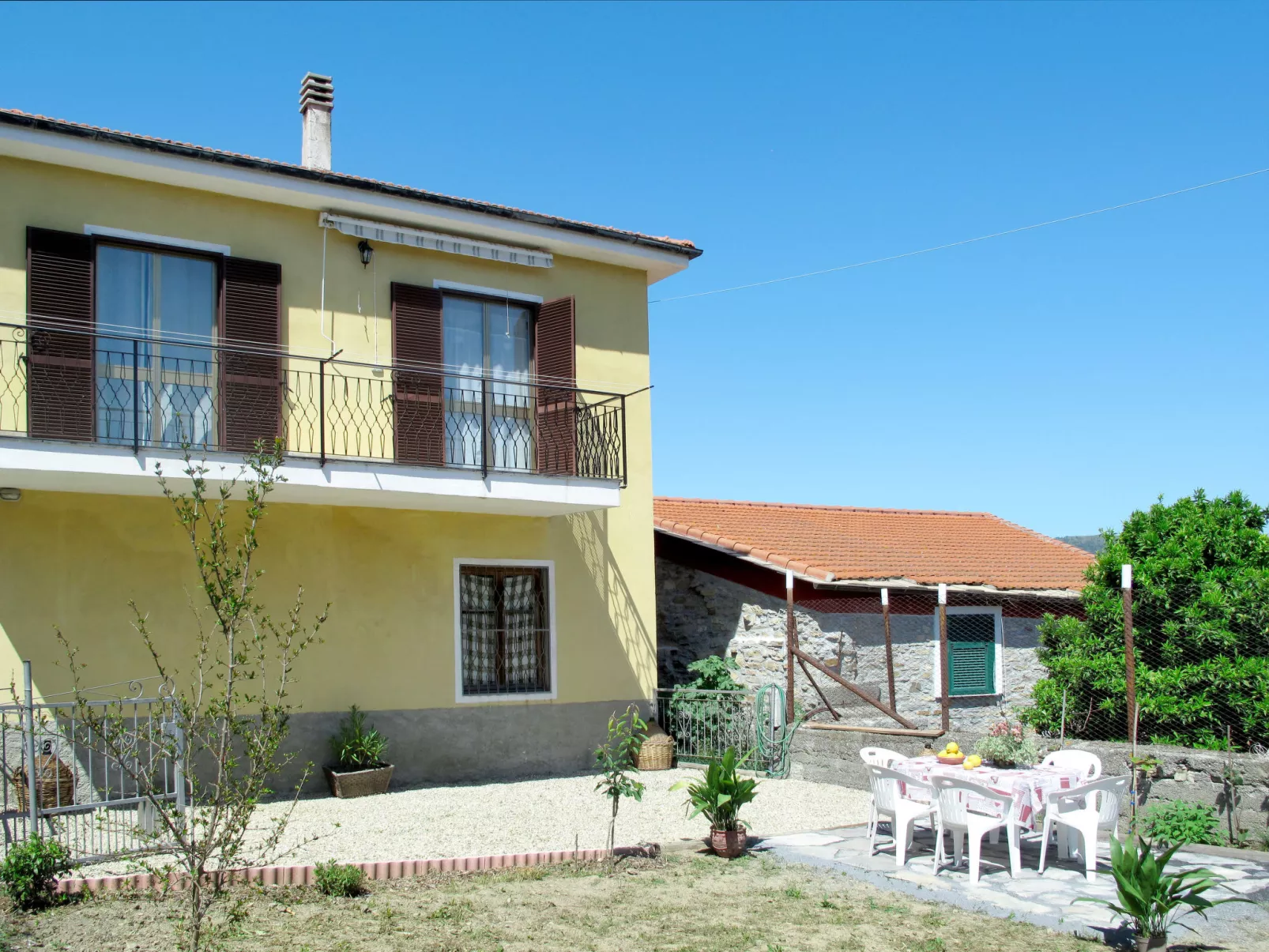 Casa Maria (DOL135)-Draußen