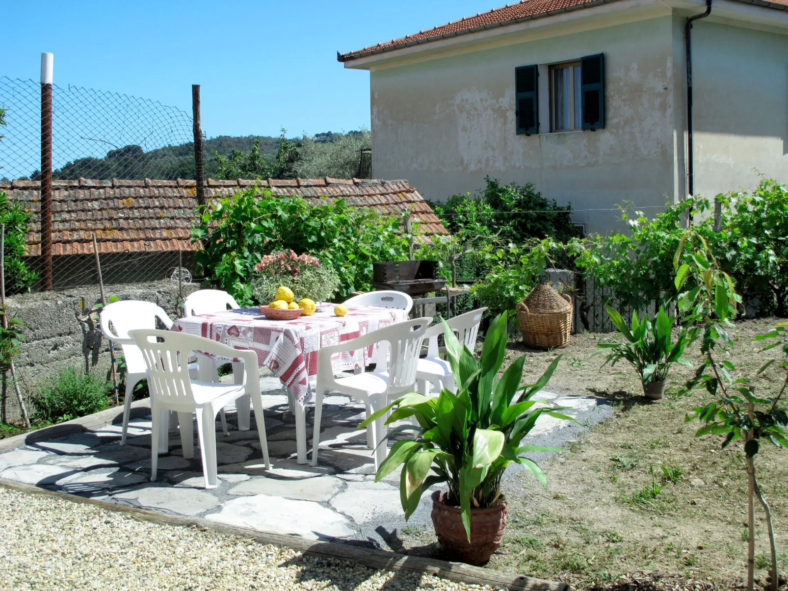 Casa Maria (DOL135)-Draußen