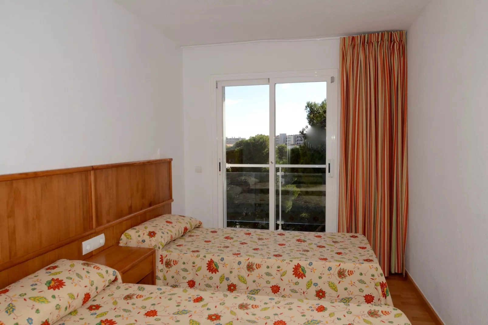 BONSOL 13-Bedroom