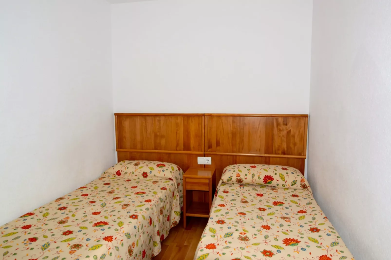BONSOL 14-Bedroom