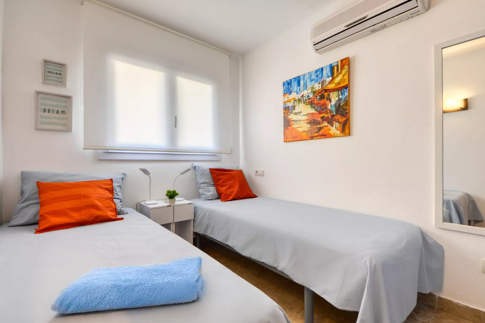 SUN VILLAGE  P4-Bedroom