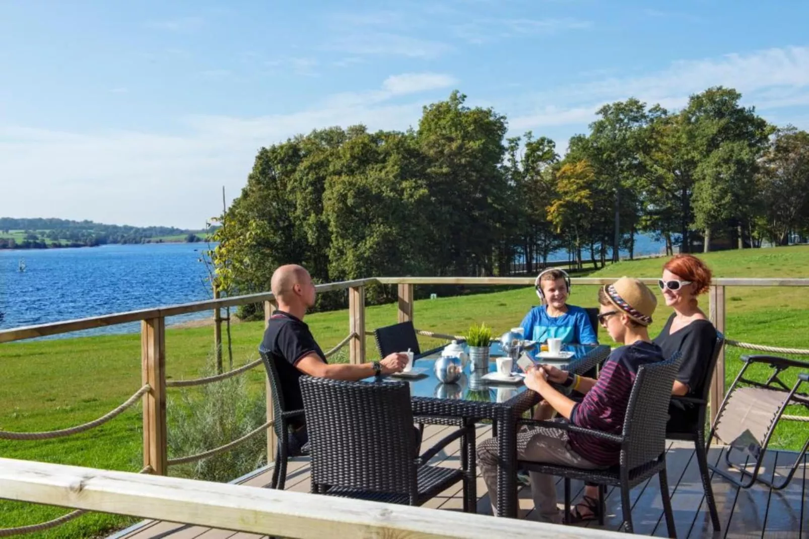 8 persons - 4 rooms 130m² without sauna-Terrassenbalkon
