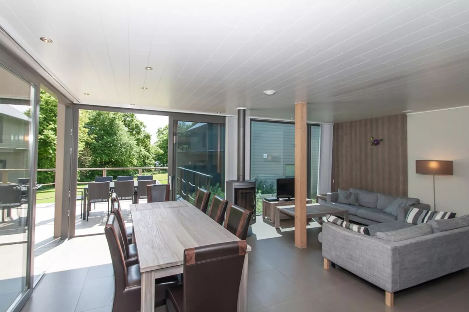 8 persons - 4 rooms 130m² without sauna-Wohnzimmer