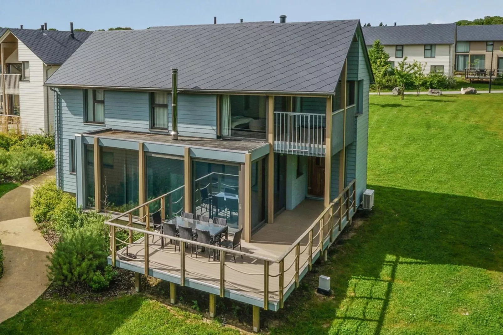 8 persons - 4 rooms 130m² without sauna-Außenbereich Sommer