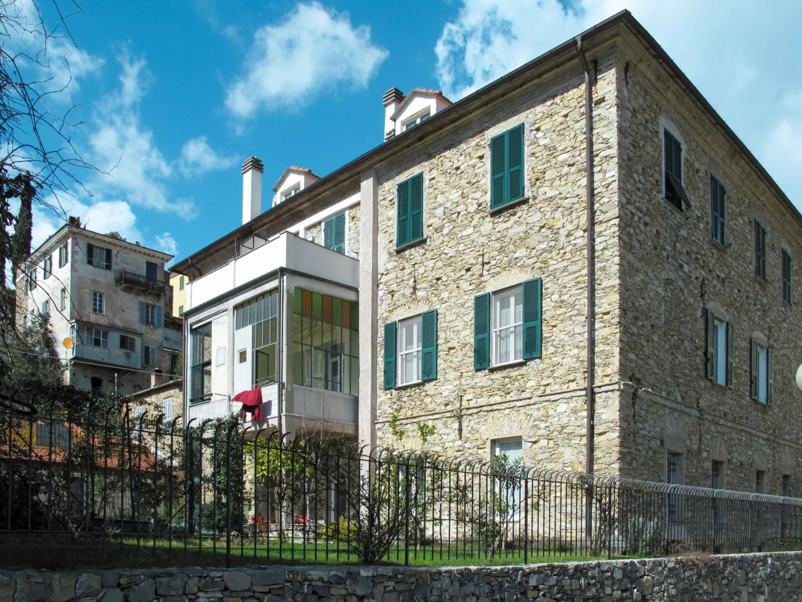 Vincenzina (DOL115)-Outside