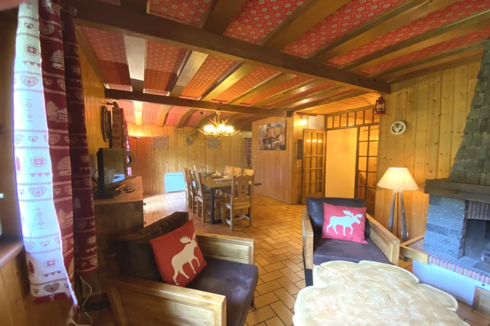 LE TRAPPEUR  Chalet en bois vue montagne-Living room