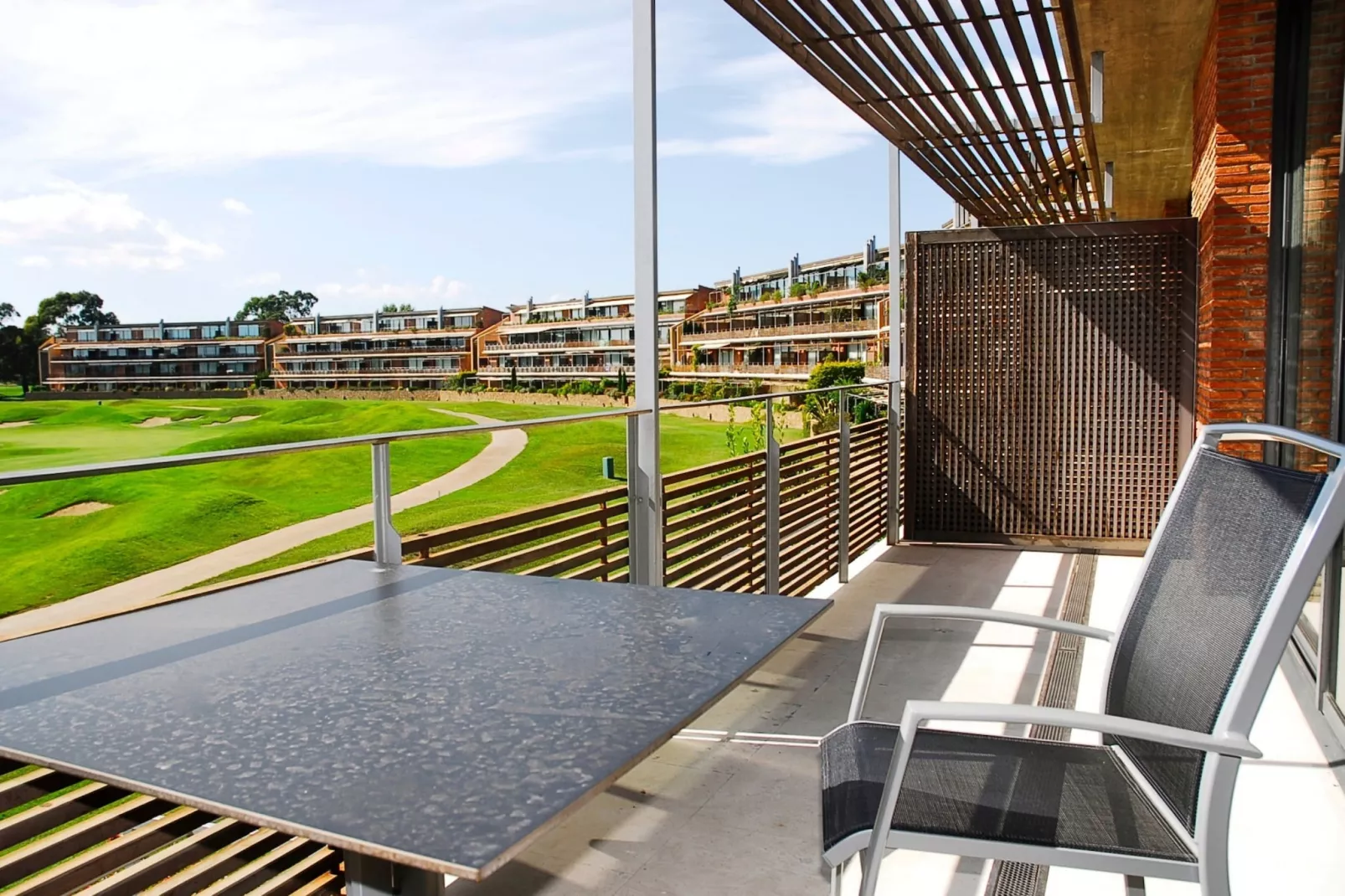 RESID.GOLF EST. 4 1-2-Terrace balcony