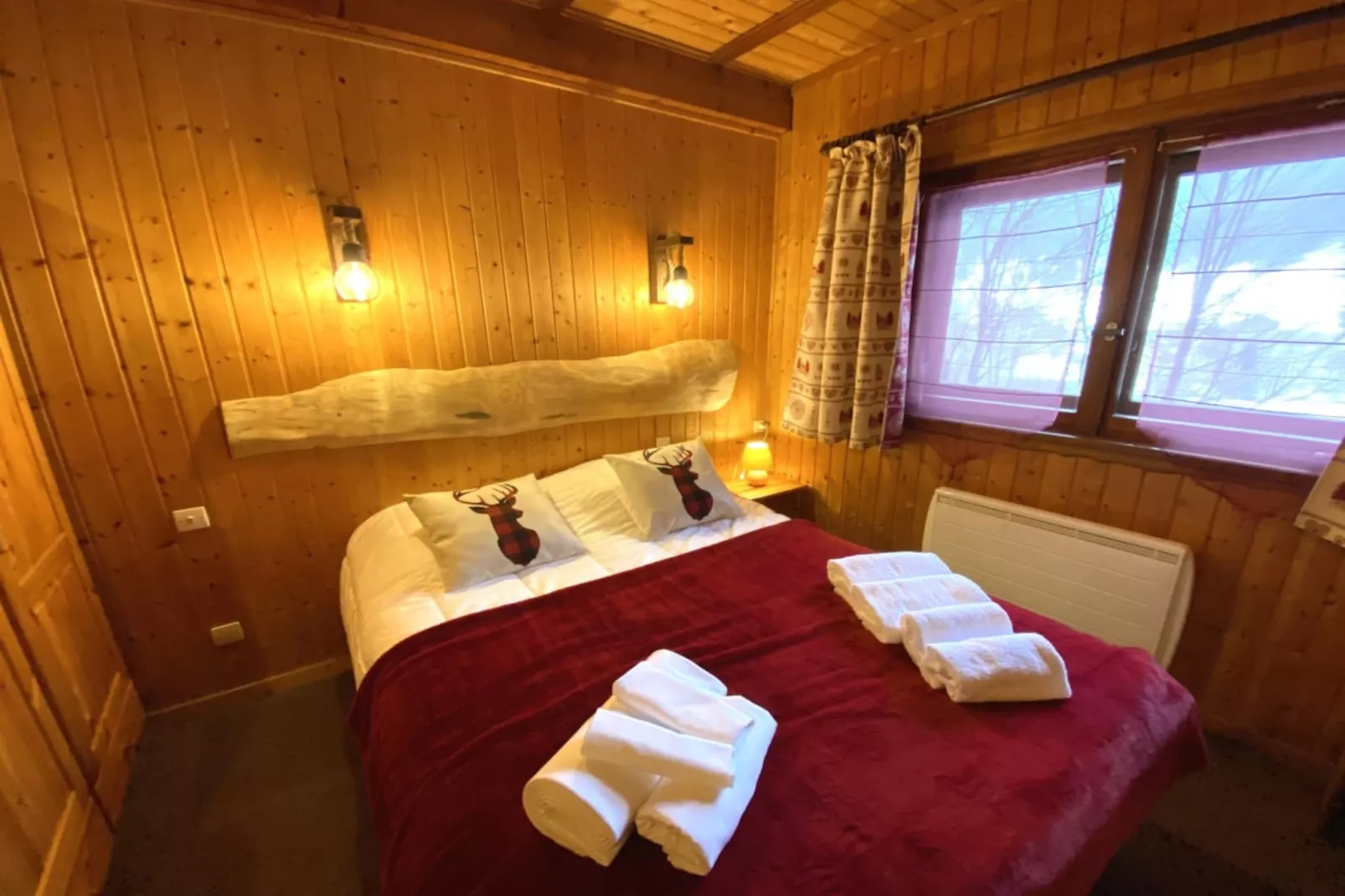 LE TRAPPEUR  Chalet en bois vue montagne-Bedroom