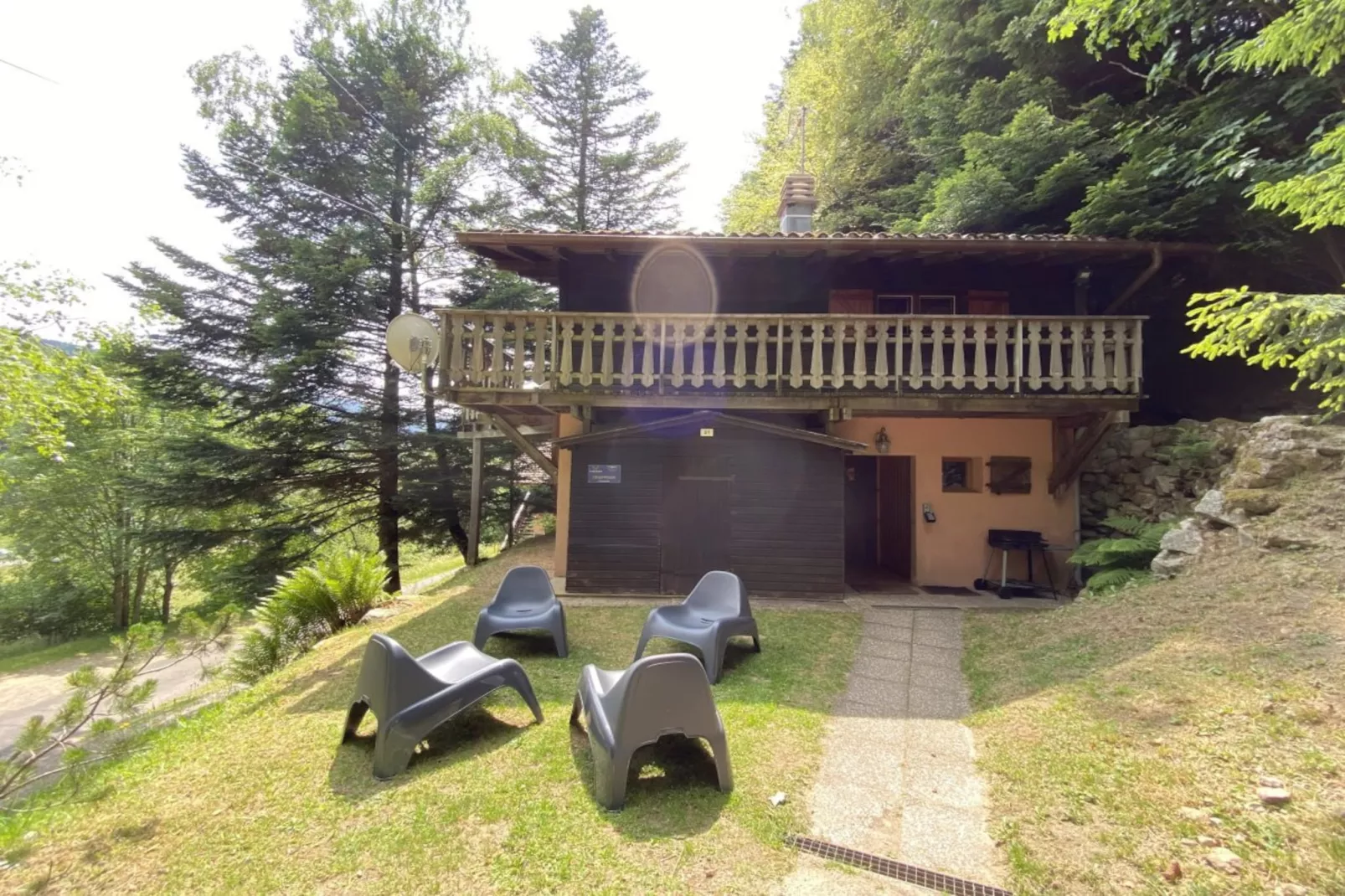 LE TRAPPEUR  Chalet en bois vue montagne-Outdoor