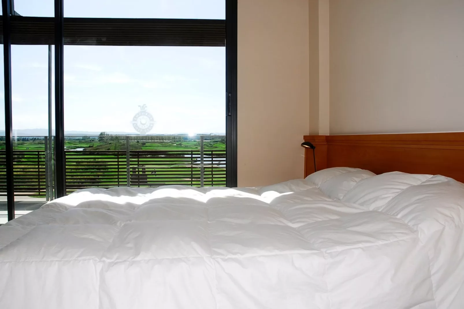 RESID.GOLF EST. 4 1-2-Bedroom