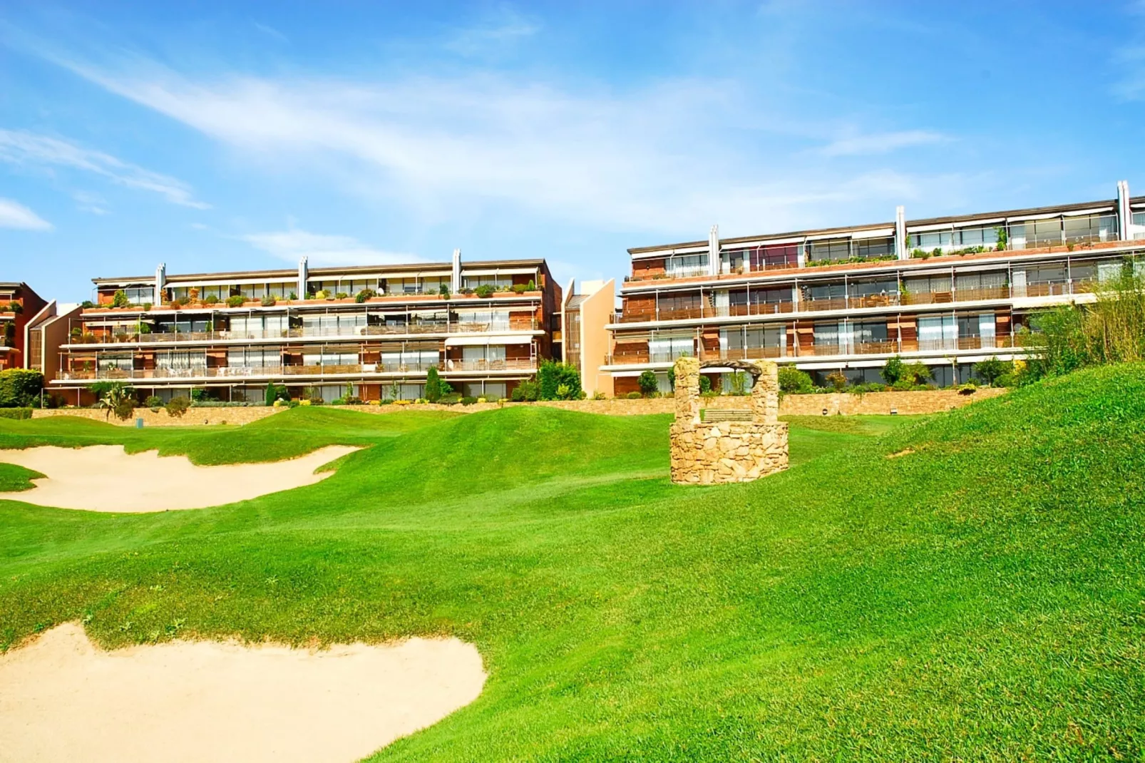 RESID.GOLF EST. 4 1-2-Areas summer 20km