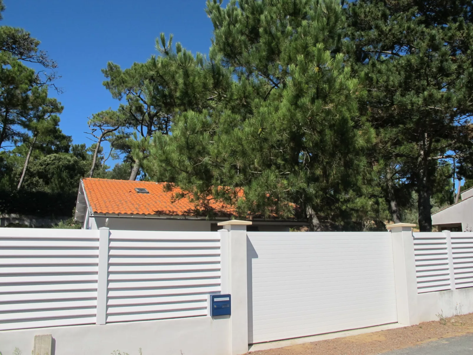 Les Rougets (TSM217)-Dehors
