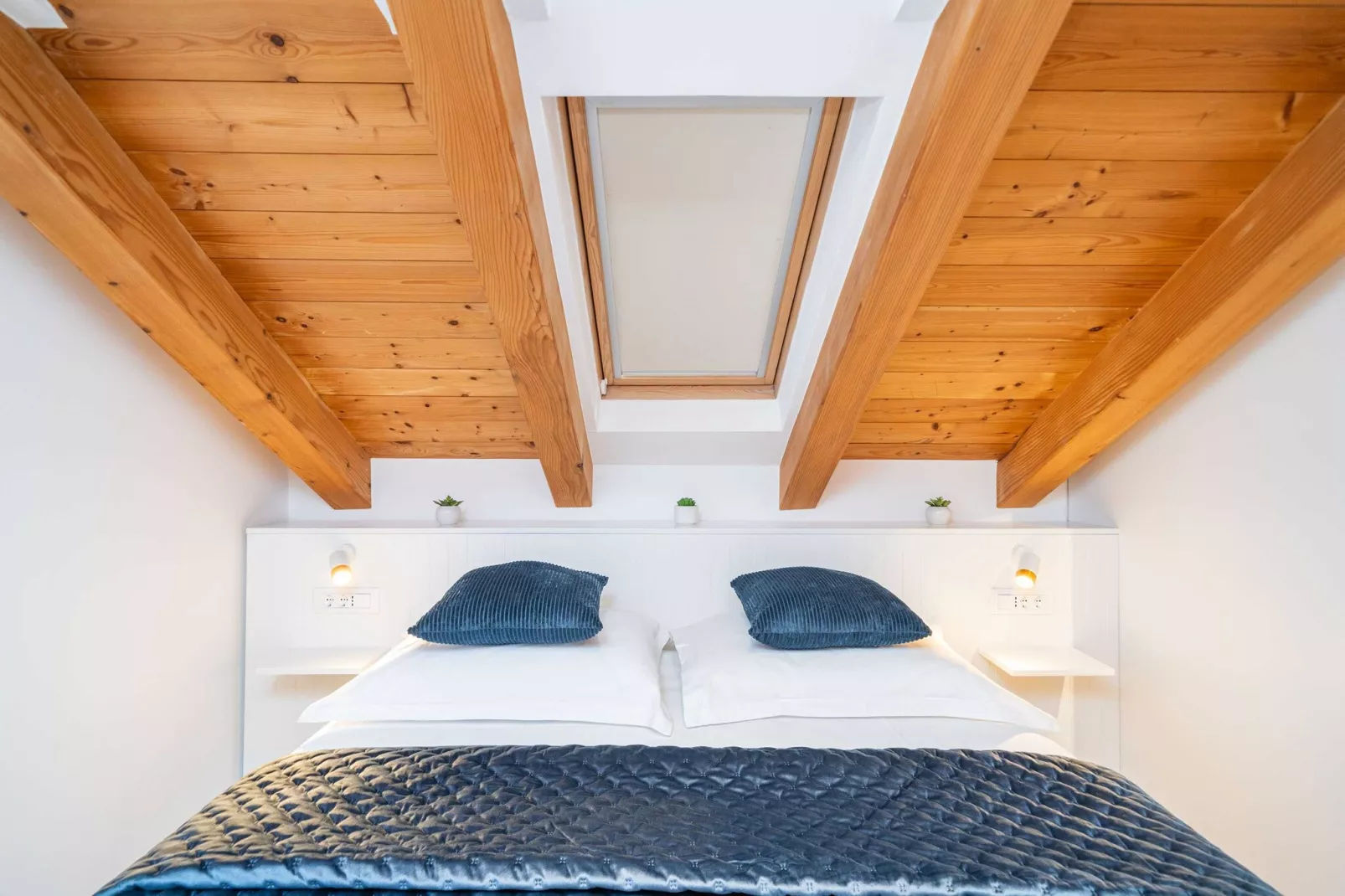 Apartments Villa Aura - Duplex studio with Balcony and shared swimming pool-Indoor