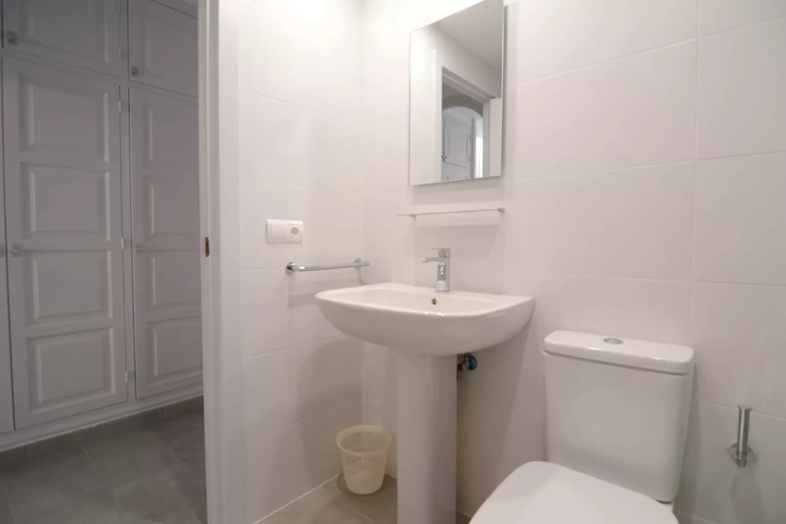 JADEMAR 066-B-Bathroom