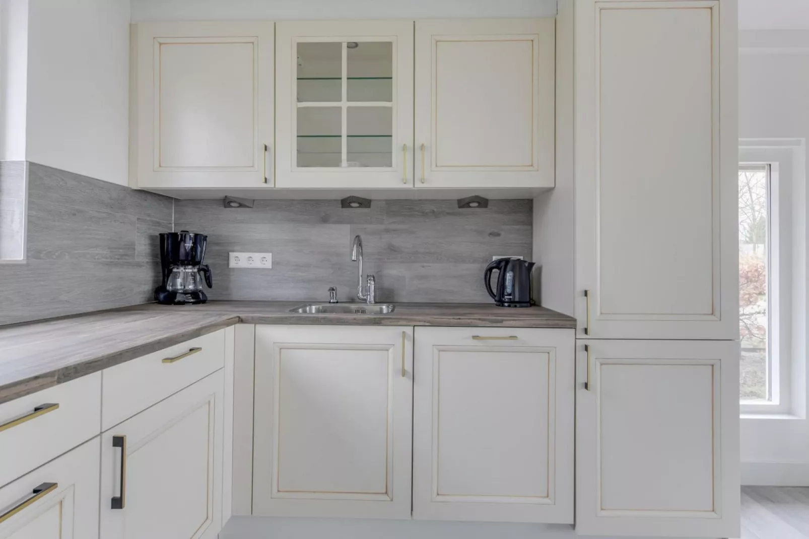 Gudea 1-Kitchen