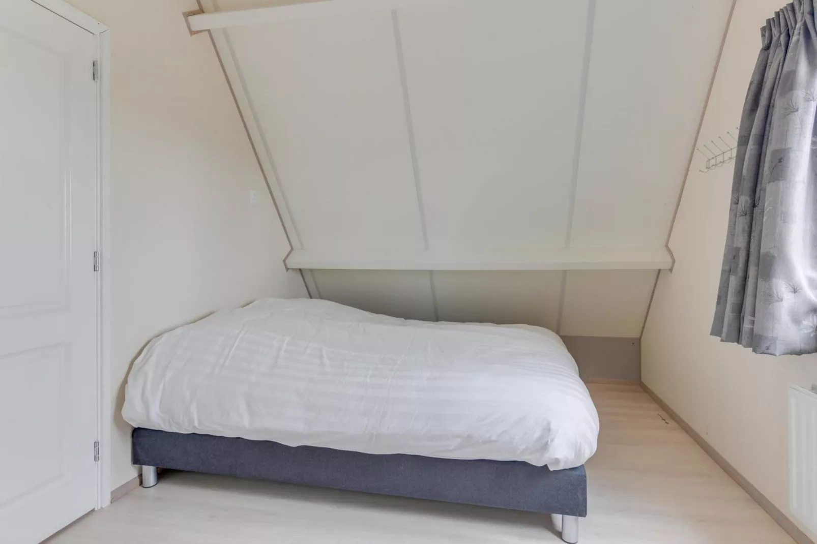 Gudea 1-Bedroom