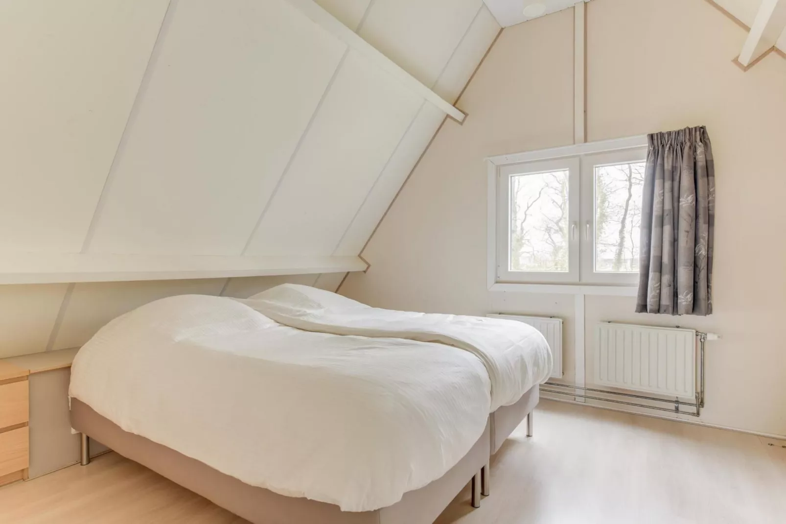 Gudea 1-Bedroom