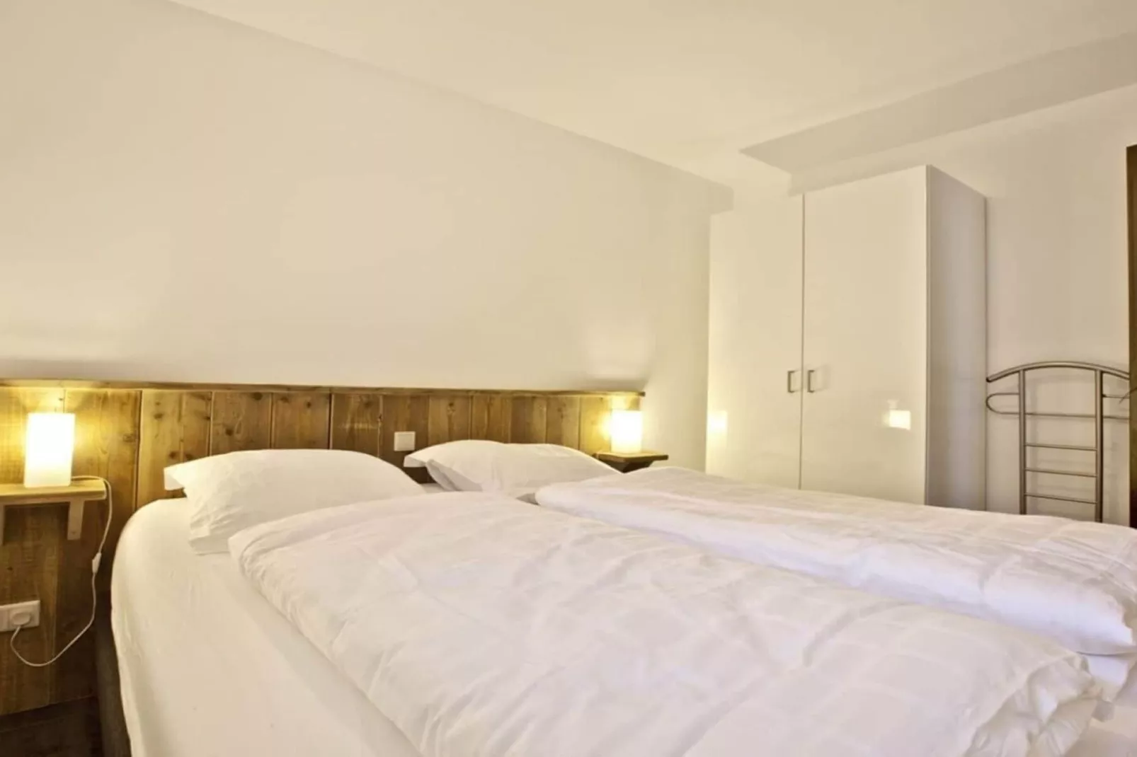 Kristall Apartment A-Bedroom