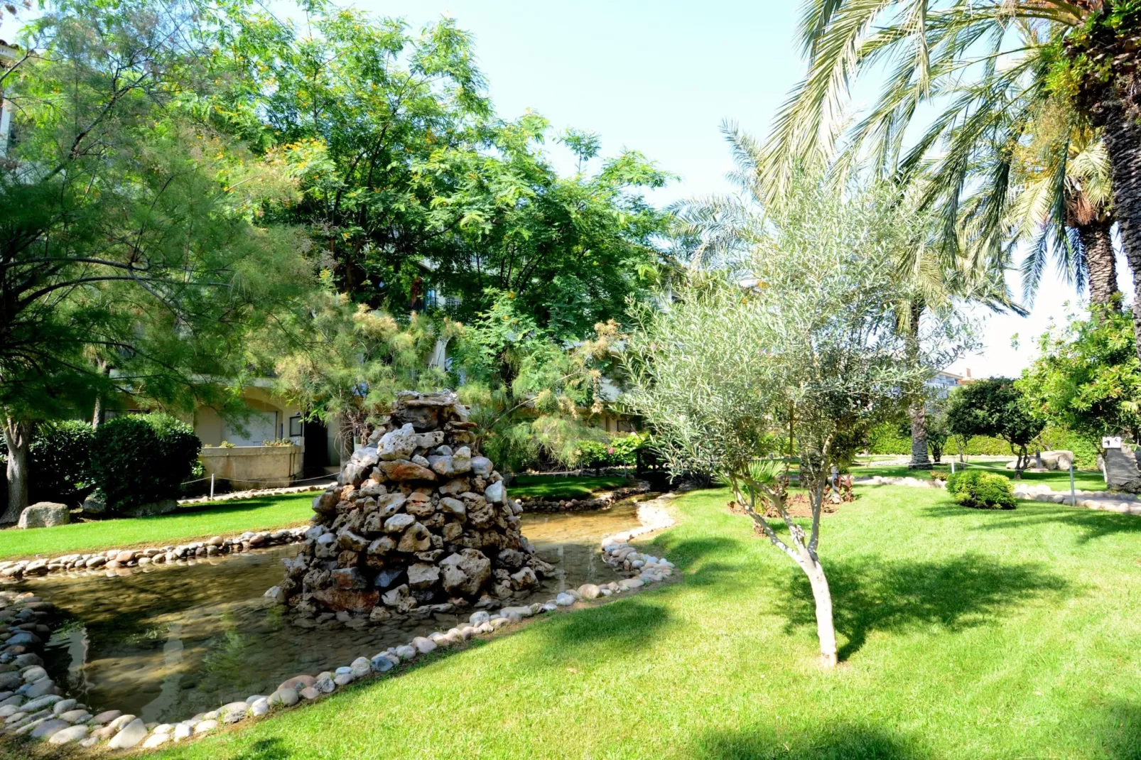 JADEMAR 064-B-Gardens summer