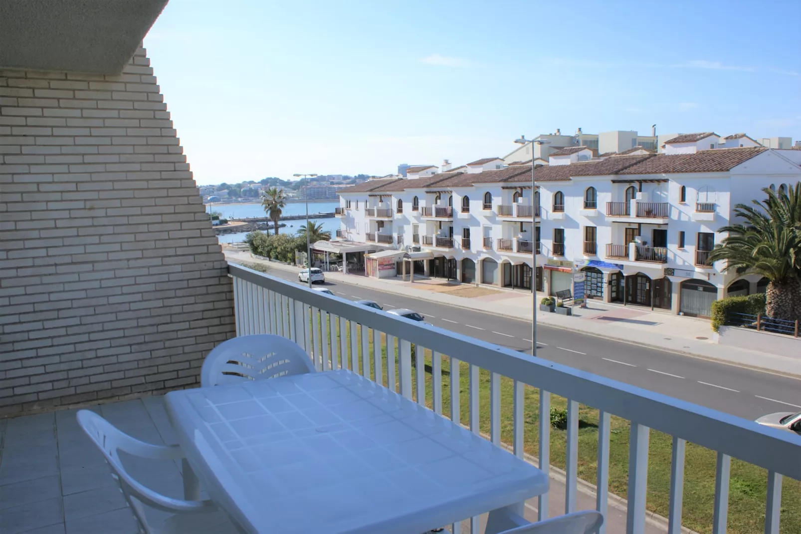 ELS PINS D1 2-2-Terrace balcony