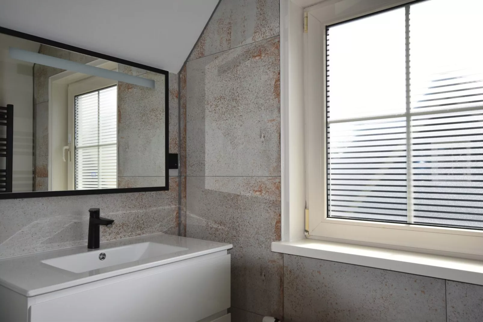 Anzelhoef 11-Bathroom