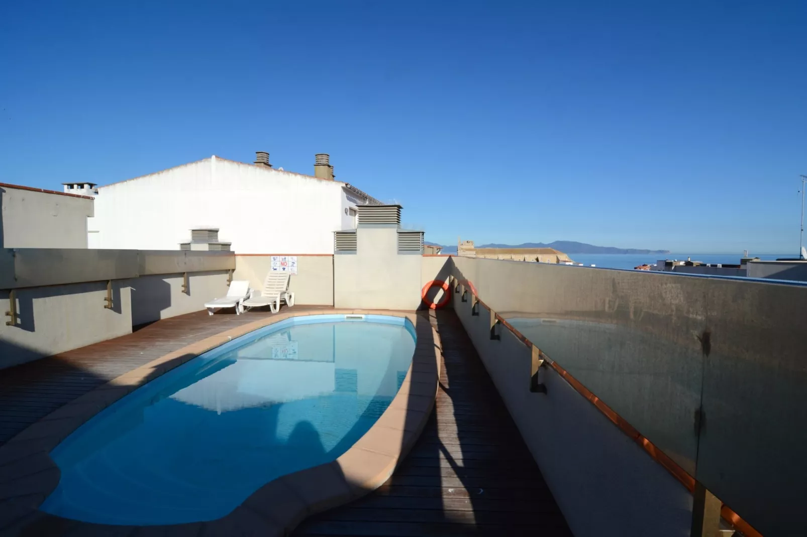 MESTRAL 1.6-Pool