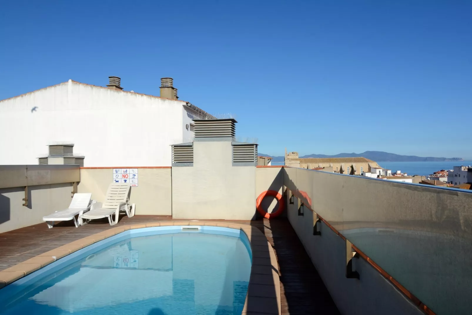 MESTRAL 1.6-Pool
