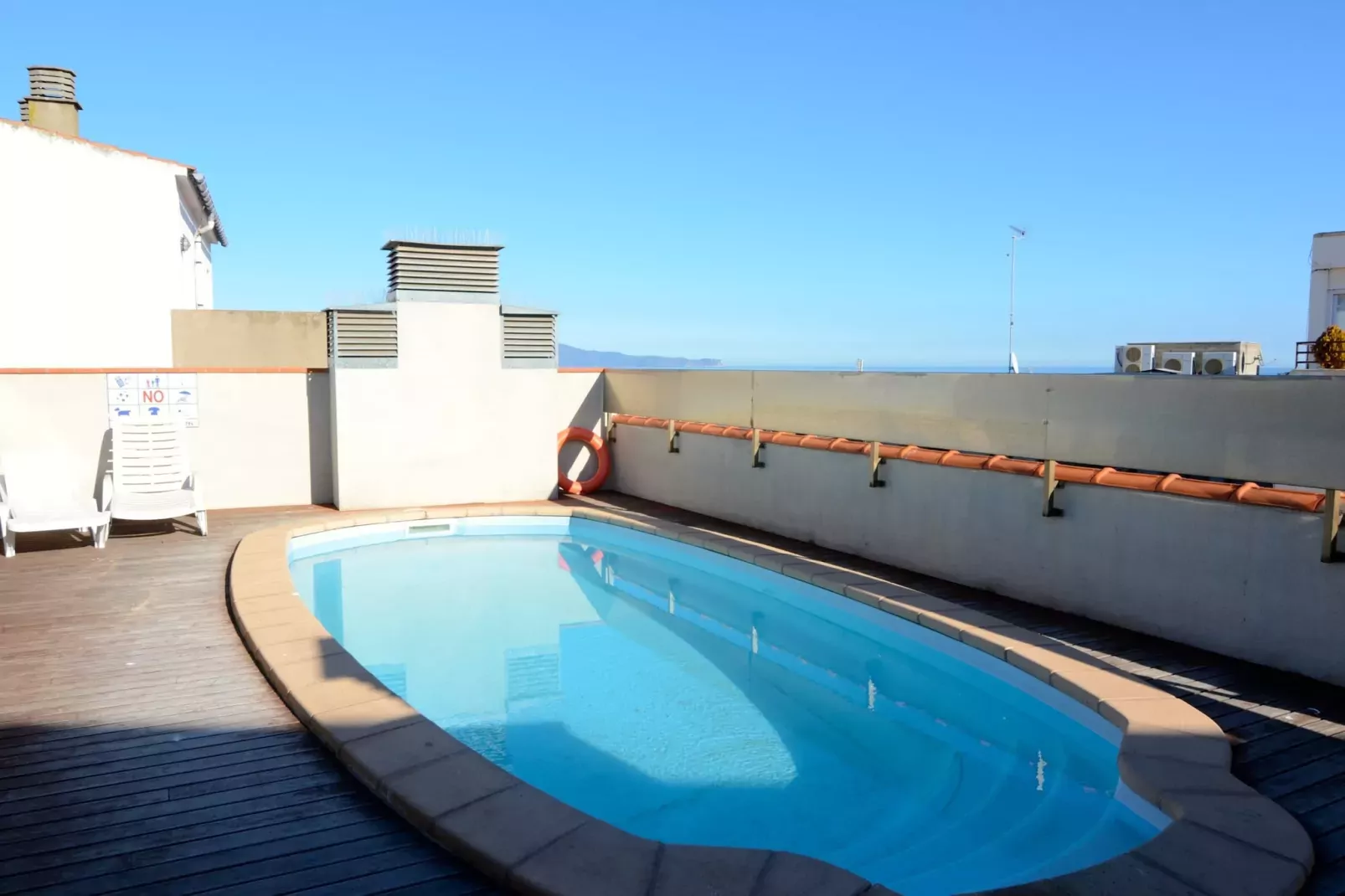 MESTRAL 1.1-Pool