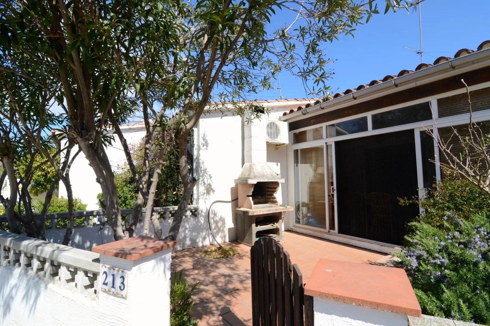 PUIG 213-Exterior summer