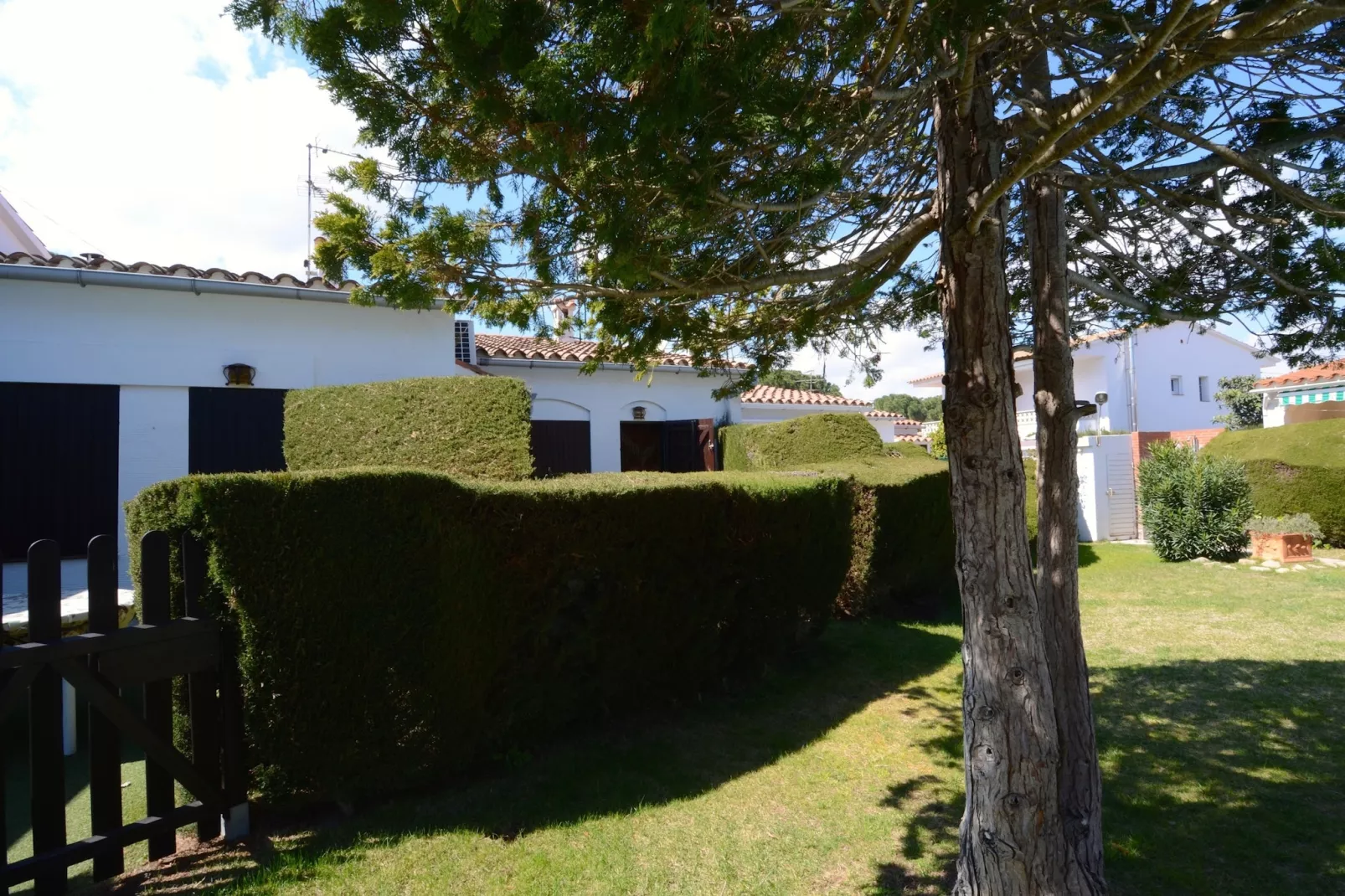 PUIG 213-Gardens summer