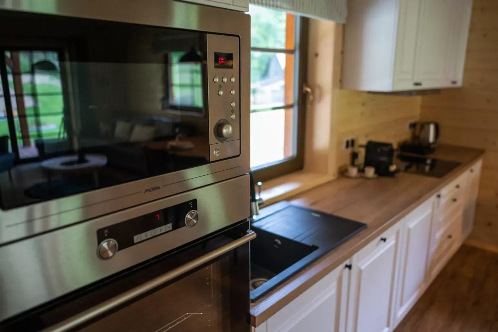 Velké Karlovice MKR545-Kitchen