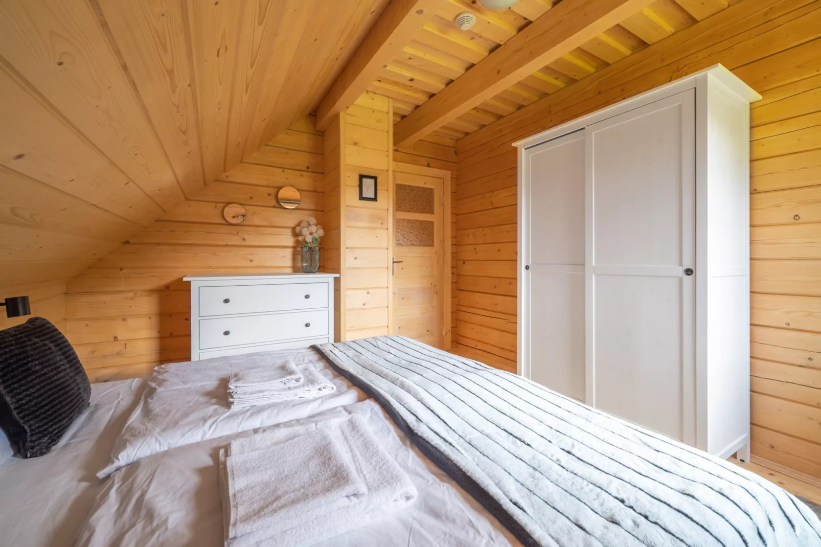 Velké Karlovice MKR545-Bedroom