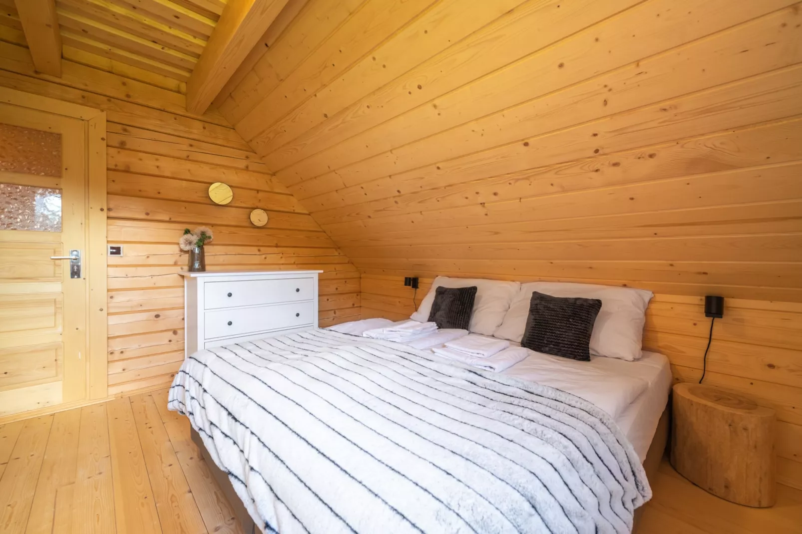 Velké Karlovice MKR545-Bedroom