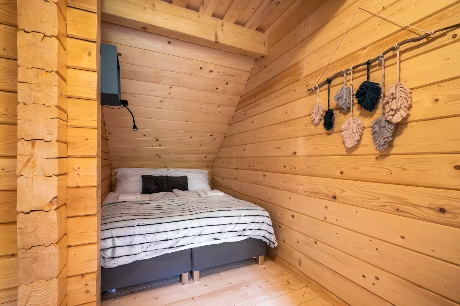 Velké Karlovice MKR545-Bedroom