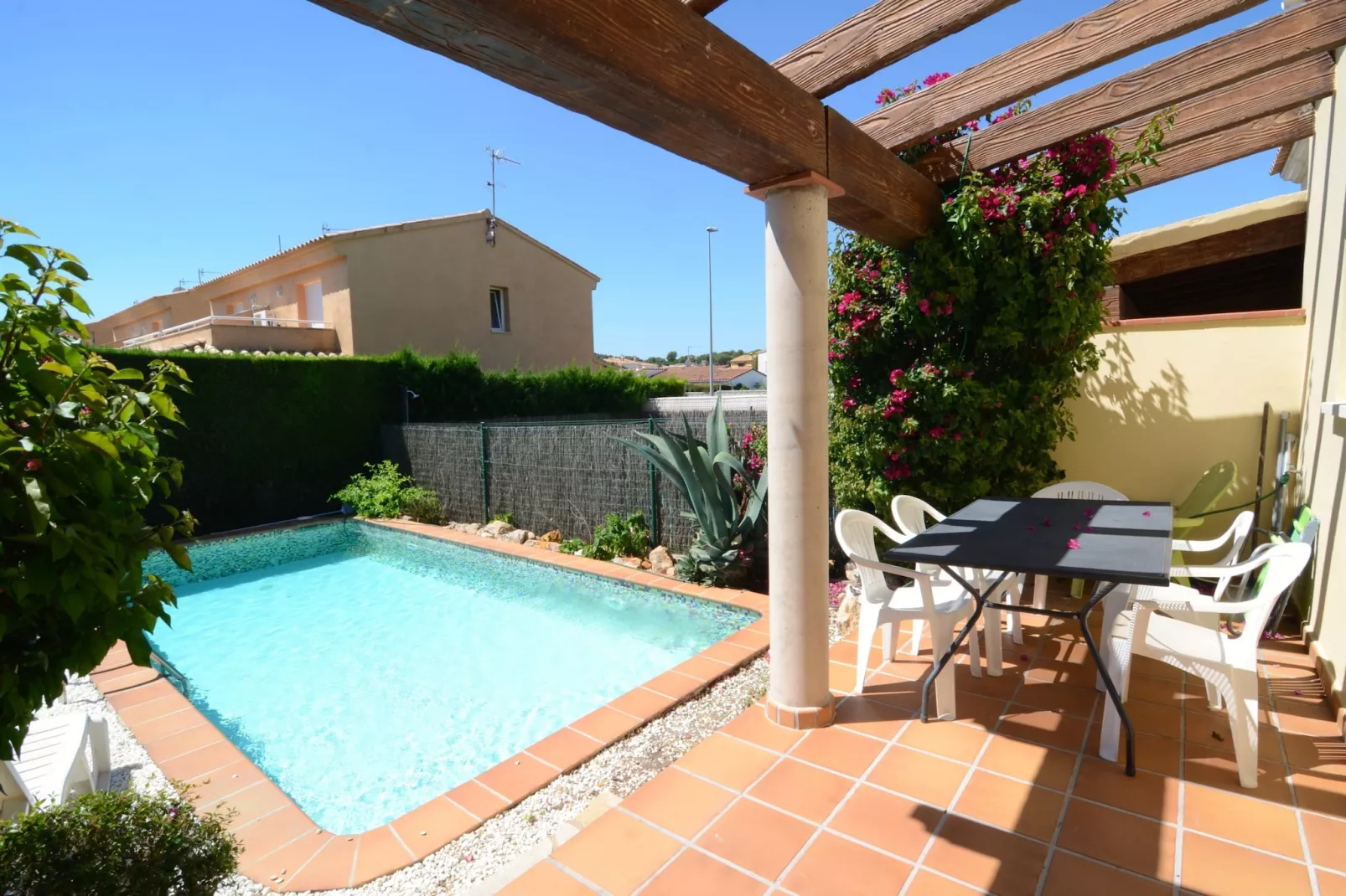 FLUVIA 32 A-Terrace