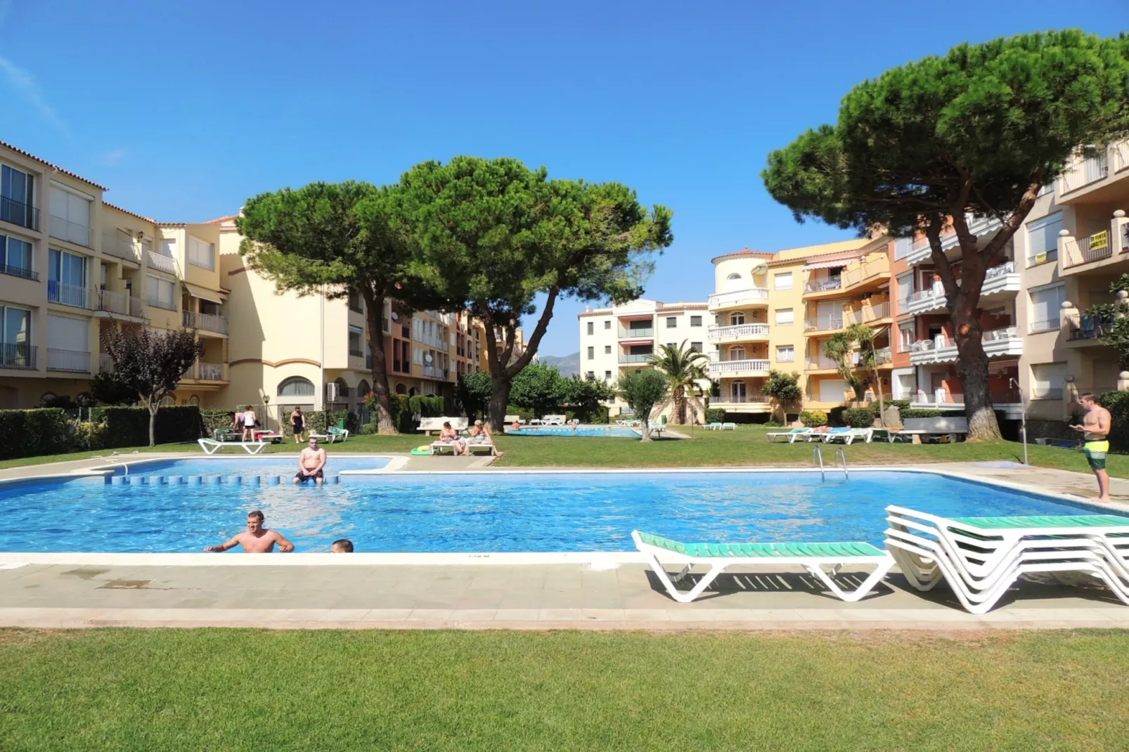 GRAN RESERVA MIMOSES 2 BJS C Empuriabrava-Exterior summer