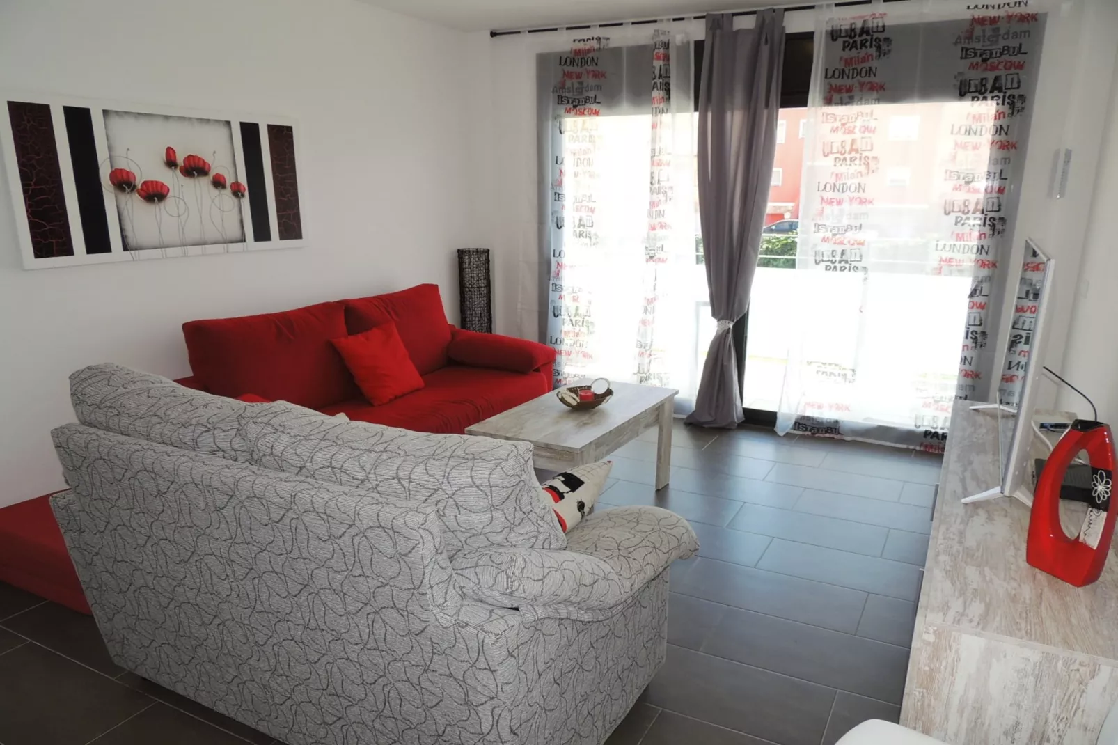 GRAN RESERVA MIMOSES 2 BJS C Empuriabrava-Living room