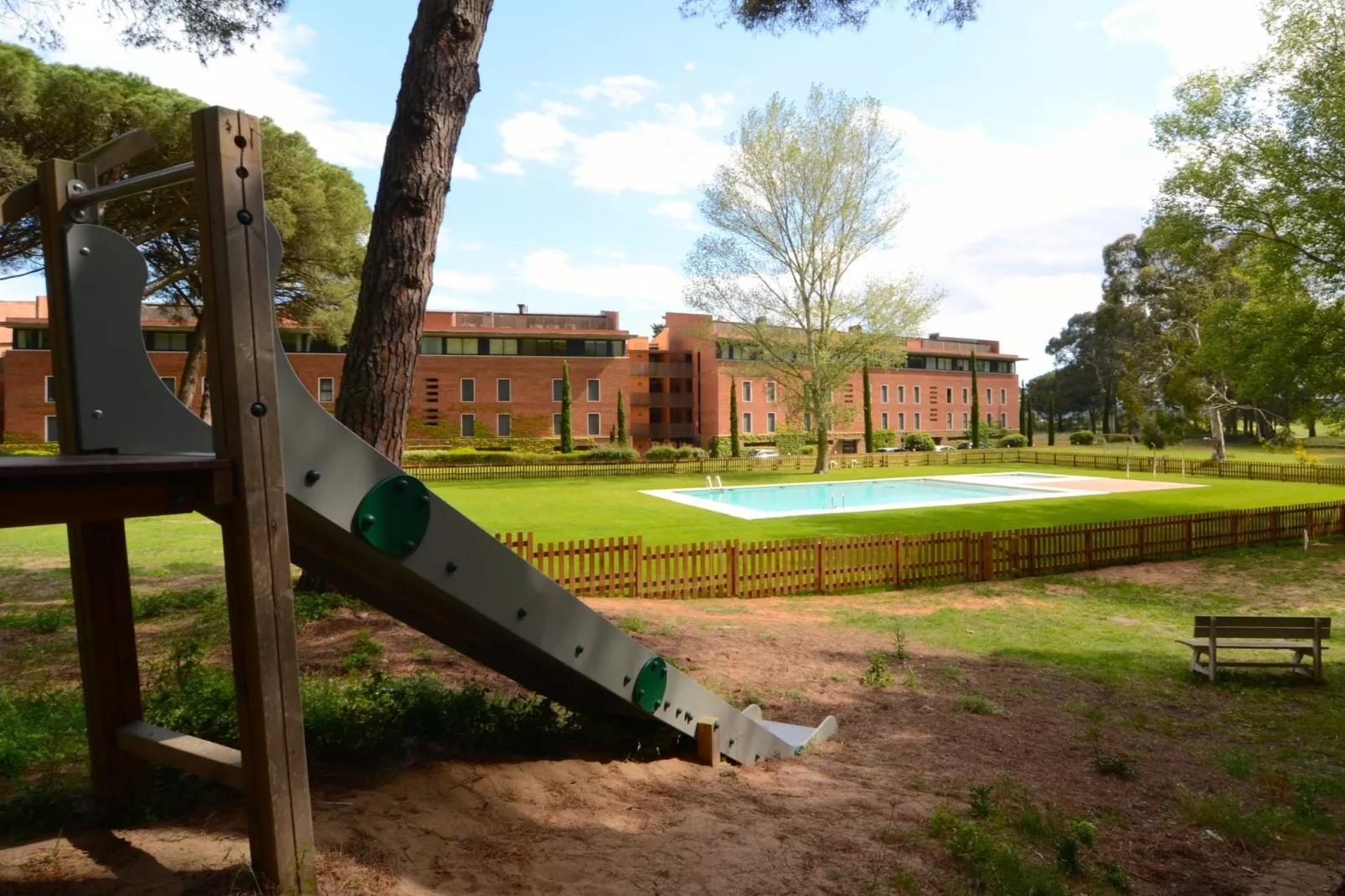 RESID.GOLF EST. 4 1-3-Areas summer 5km
