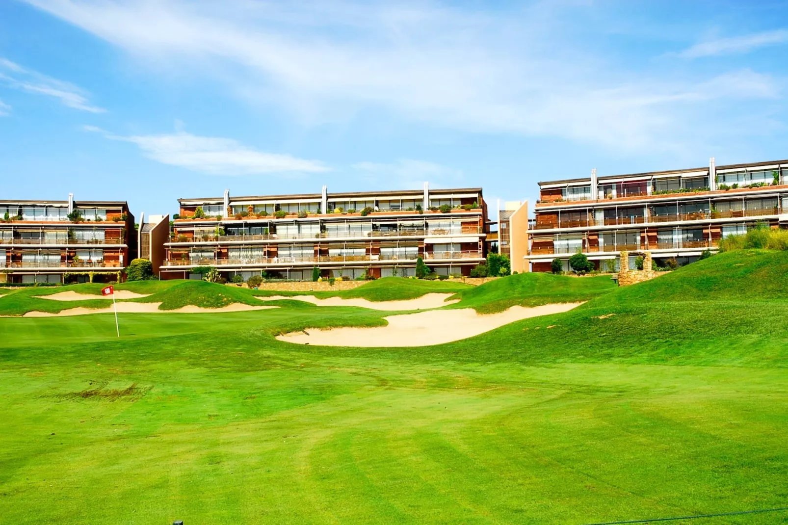 RESID.GOLF EST. 4 1-3-Outdoor